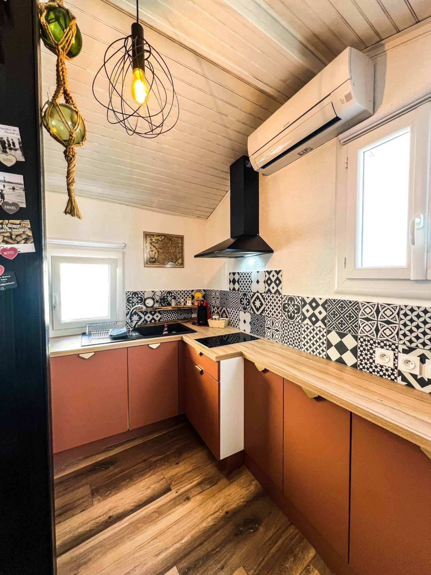 Maisonnette De Pecheur Chauffee Et Climatisee Port-la-Nouvelle Kültér fotó